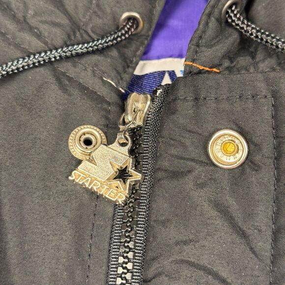 Vintage 80’s Quilted Starter Jacket NBA Los Angeles Spell Out Lakers NBA - XL - Picture 5 of 9